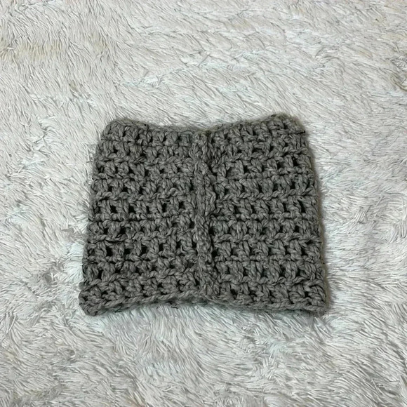 Merino Bubble Fluff Cowl In Gray - Picture 2 of 6